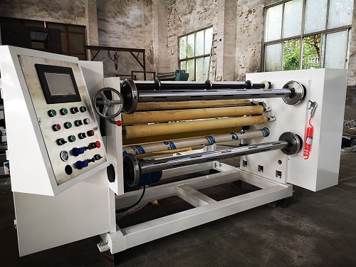 Introduce the difference between slitting machine and crosscutting machine